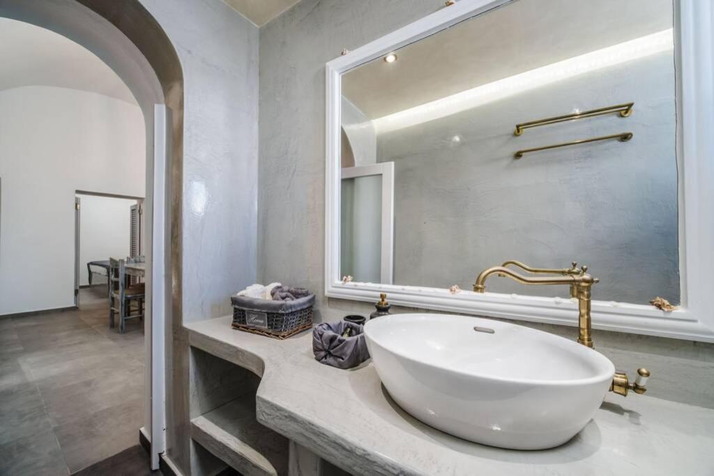 Villa Brouzos- Maisonette With Sea & Mountain View Emporio  Екстериор снимка