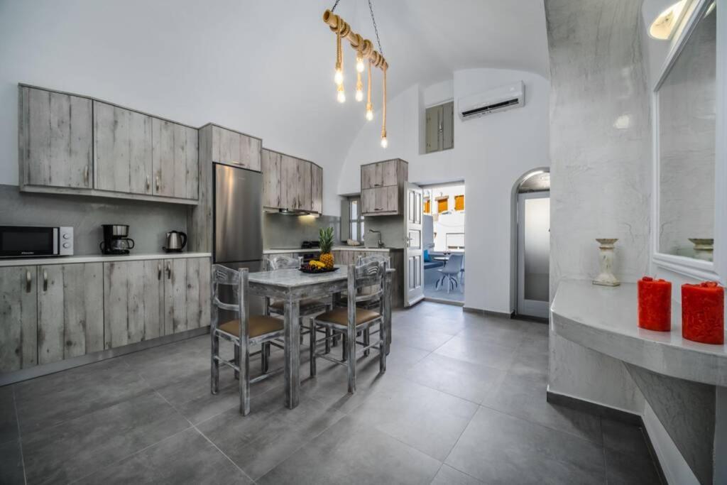 Villa Brouzos- Maisonette With Sea & Mountain View Emporio  Екстериор снимка