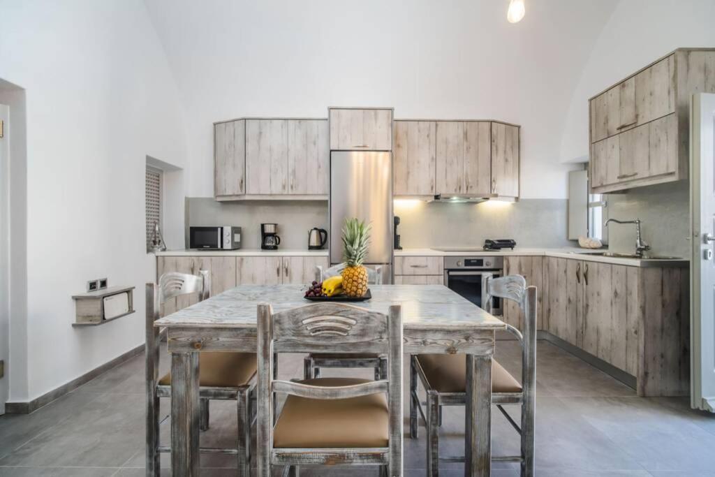 Villa Brouzos- Maisonette With Sea & Mountain View Emporio  Екстериор снимка